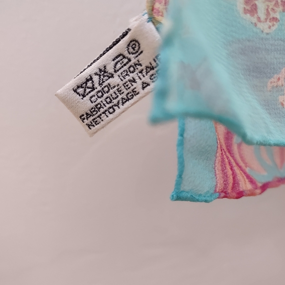Chanel silk scarf 100% authentic - Picture 2 of 4